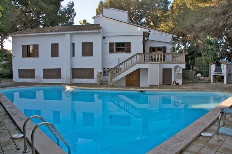 Spanish School & Swimming pool