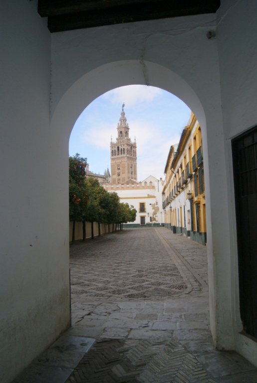 Patio de bandera, Sevilla