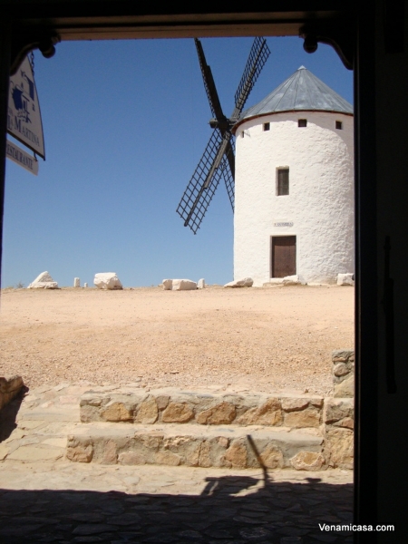 windmilla-view-from-one-of-the-cave-houses