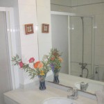 Homestay Barcelona,Spain,Rpoblenou,bath