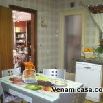 Homestay Barcelona, Spain,diputacion,kitchen1