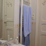 Homestay valencia,spain,reino-mercedes-bath