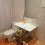 Homestay Barcelona, Spain, -Rargentina-bathroom