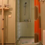 Homestay Sevilla, Spain, CondeTorrejon-bath