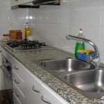 Homestay Barcelona,Spain,Trvcorts-kitchen